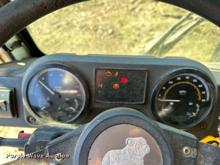 image for item NQ9547 2013 Mack MRU-613  refuse truck