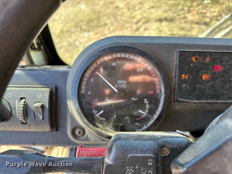 image for item NQ9547 2013 Mack MRU-613  refuse truck