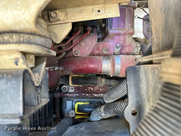 image for item NQ9547 2013 Mack MRU-613  refuse truck