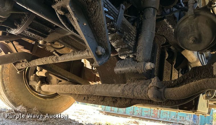 image for item NQ9547 2013 Mack MRU-613  refuse truck