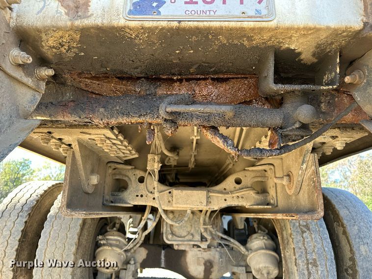 image for item NQ9547 2013 Mack MRU-613  refuse truck