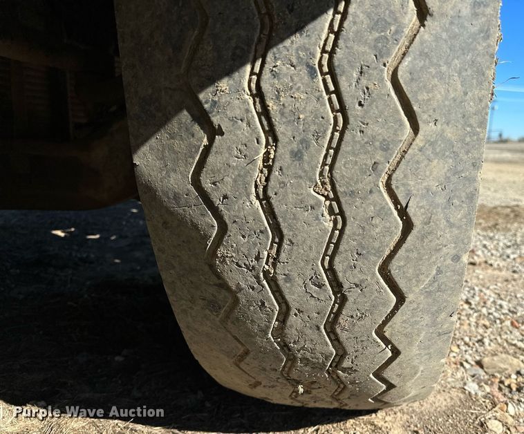 image for item NQ9547 2013 Mack MRU-613  refuse truck