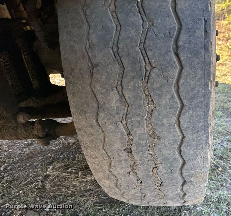 image for item NQ9547 2013 Mack MRU-613  refuse truck