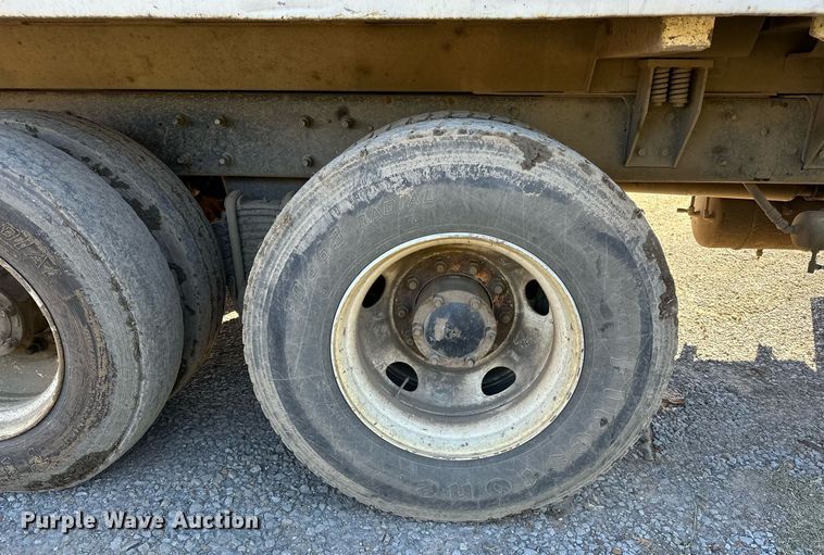 image for item NQ9547 2013 Mack MRU-613  refuse truck