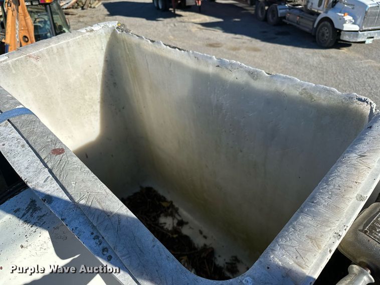 image for item NQ9548 1995 Ford F800  bucket truck