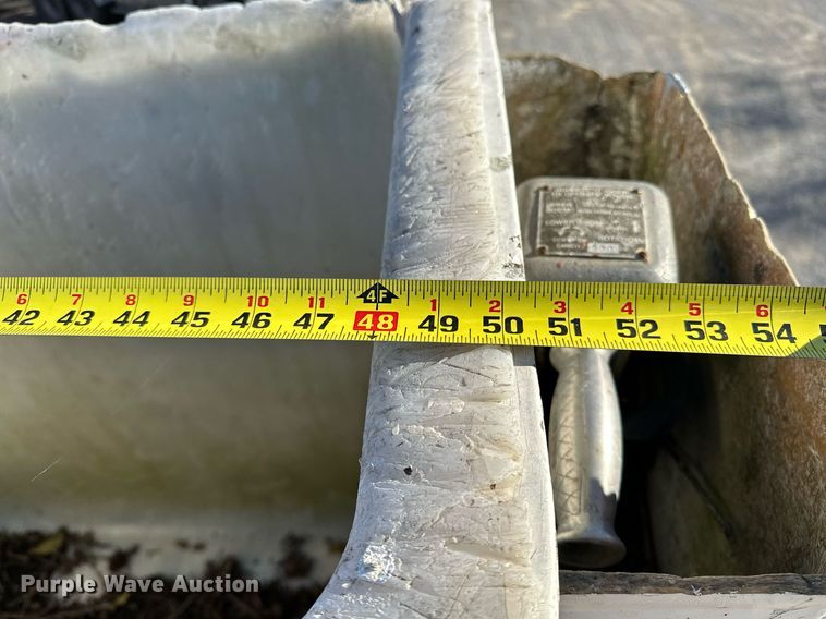 image for item NQ9548 1995 Ford F800  bucket truck