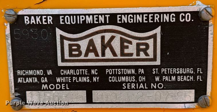 image for item NQ9548 1995 Ford F800  bucket truck