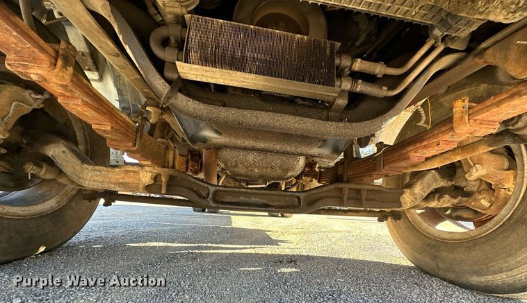 image for item NQ9548 1995 Ford F800  bucket truck