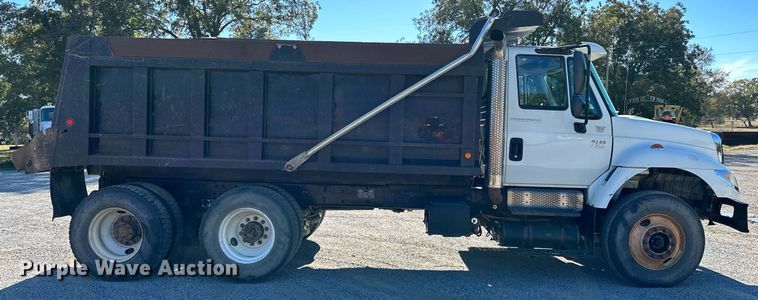 image for item NQ9549 2007 International 7400  dump truck
