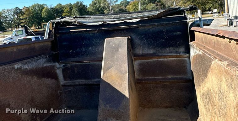 image for item NQ9549 2007 International 7400  dump truck