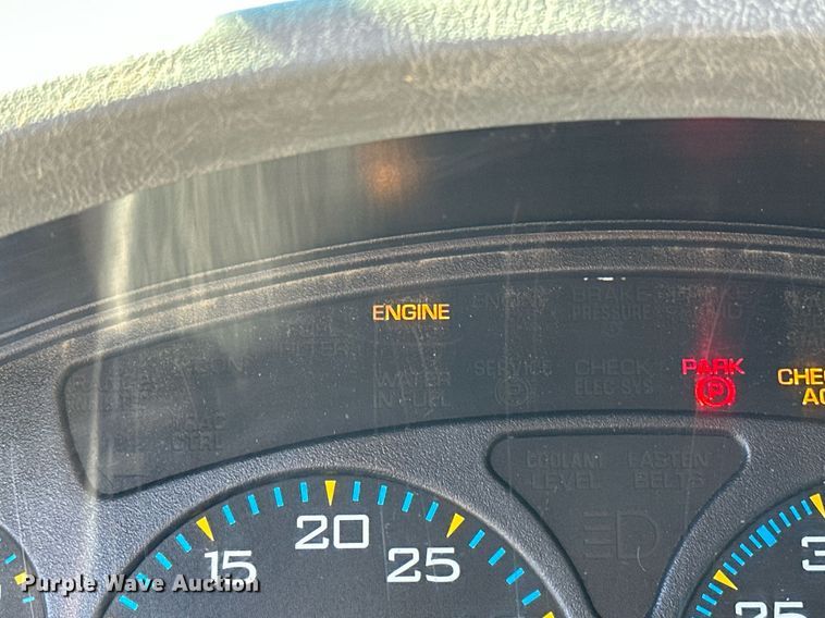 image for item NQ9549 2007 International 7400  dump truck