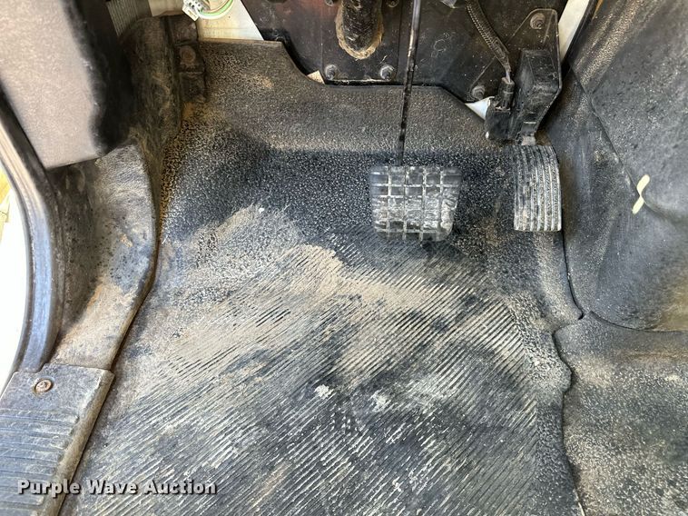 image for item NQ9549 2007 International 7400  dump truck