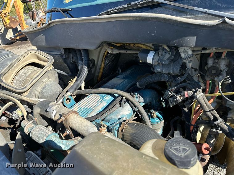 image for item NQ9549 2007 International 7400  dump truck