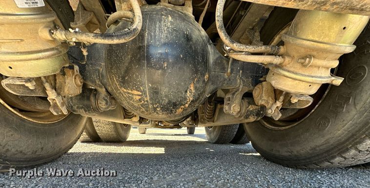 image for item NQ9549 2007 International 7400  dump truck