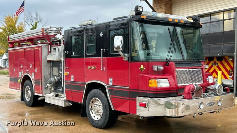 image for item NR9290 1999 Pierce  fire truck