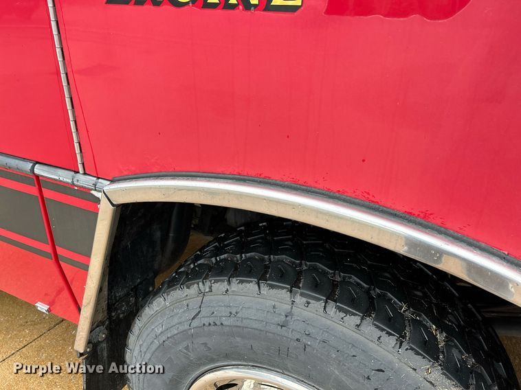 image for item NR9290 1999 Pierce  fire truck