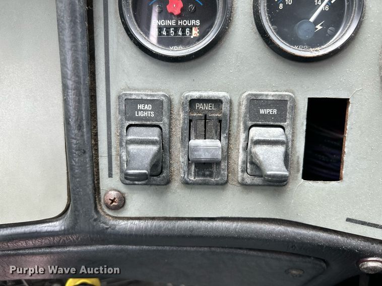 image for item NR9290 1999 Pierce  fire truck