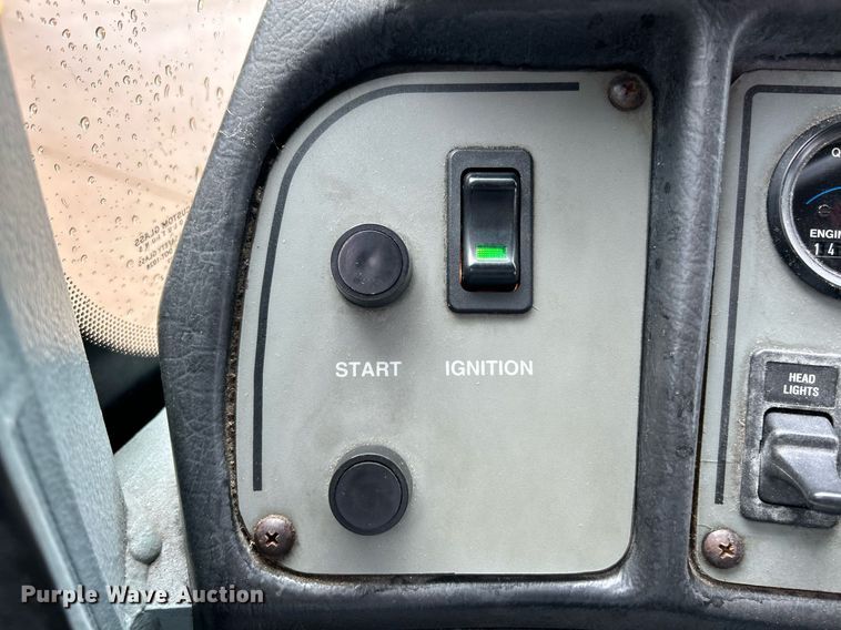 image for item NR9290 1999 Pierce  fire truck