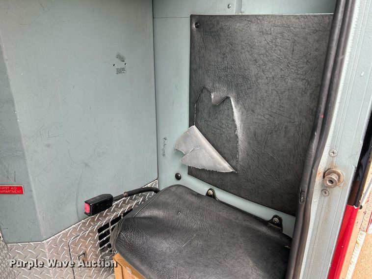 image for item NR9290 1999 Pierce  fire truck