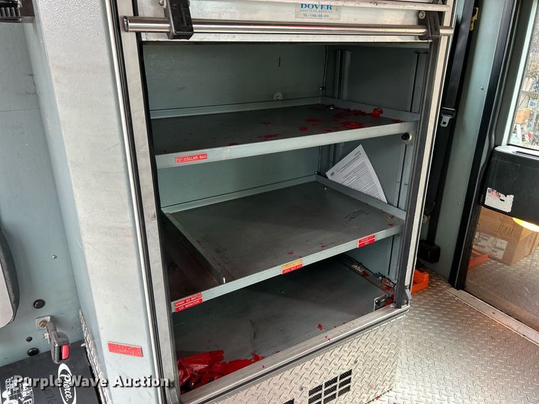 image for item NR9290 1999 Pierce  fire truck