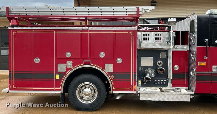 image for item NR9290 1999 Pierce  fire truck