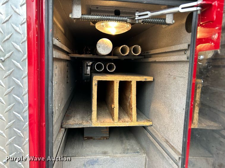 image for item NR9290 1999 Pierce  fire truck