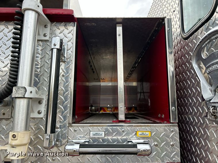 image for item NR9290 1999 Pierce  fire truck