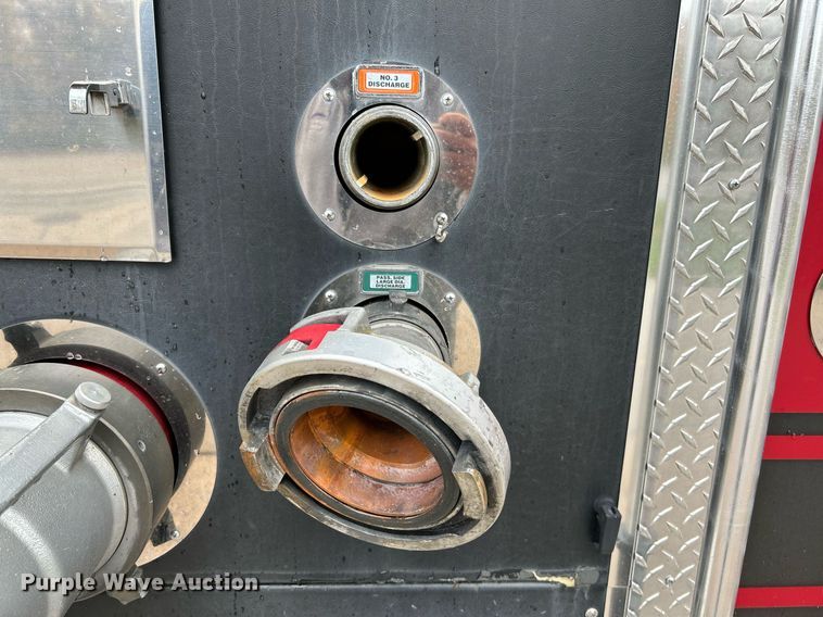 image for item NR9290 1999 Pierce  fire truck