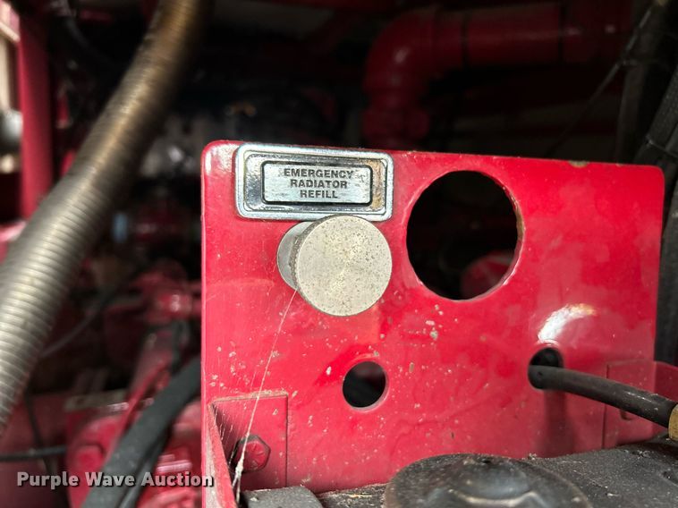 image for item NR9290 1999 Pierce  fire truck