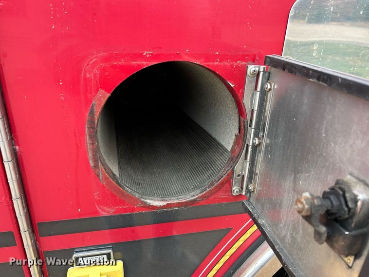 image for item NR9290 1999 Pierce  fire truck