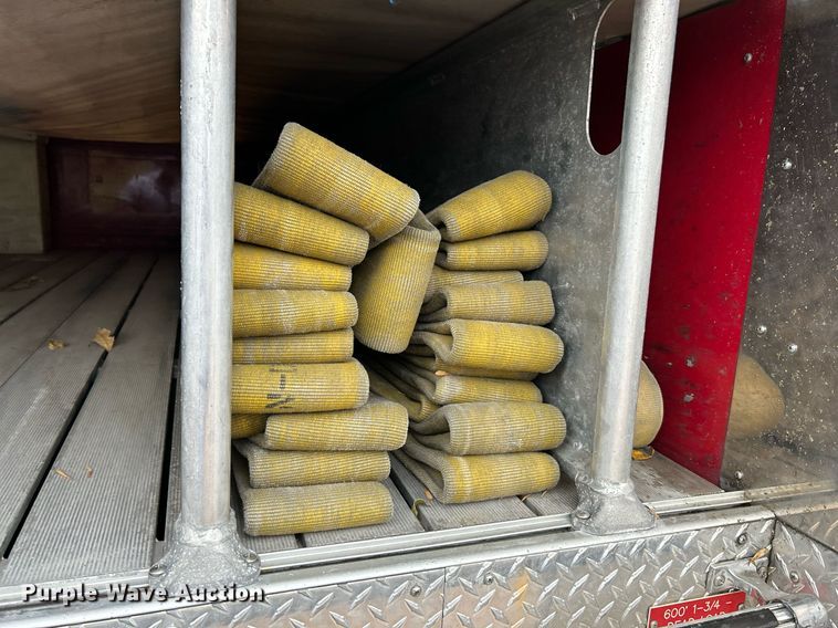 image for item NR9290 1999 Pierce  fire truck