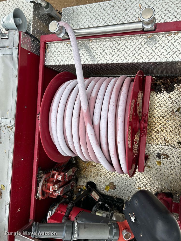 image for item NR9290 1999 Pierce  fire truck