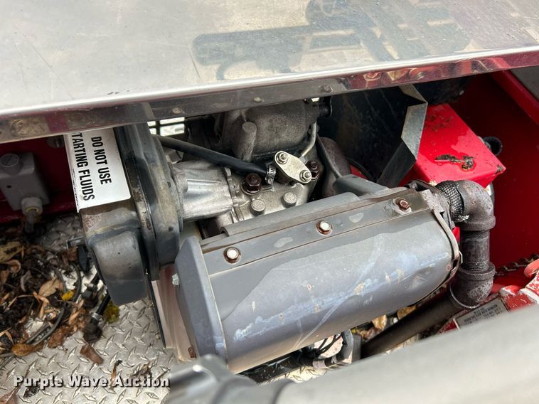 image for item NR9290 1999 Pierce  fire truck