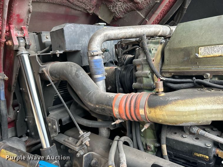 image for item NR9290 1999 Pierce  fire truck