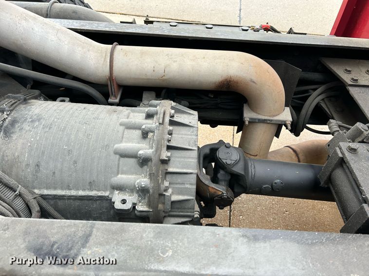 image for item NR9290 1999 Pierce  fire truck