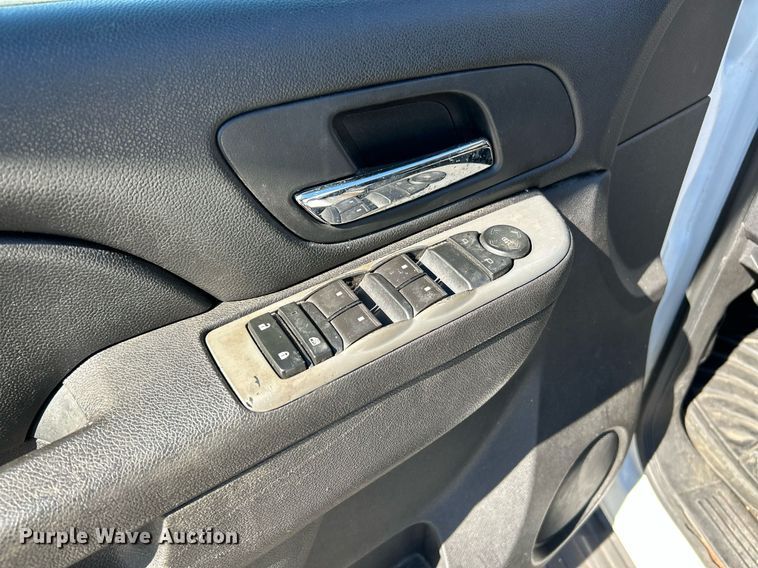 image for item NR9358 2011 Chevrolet Tahoe Police  SUV