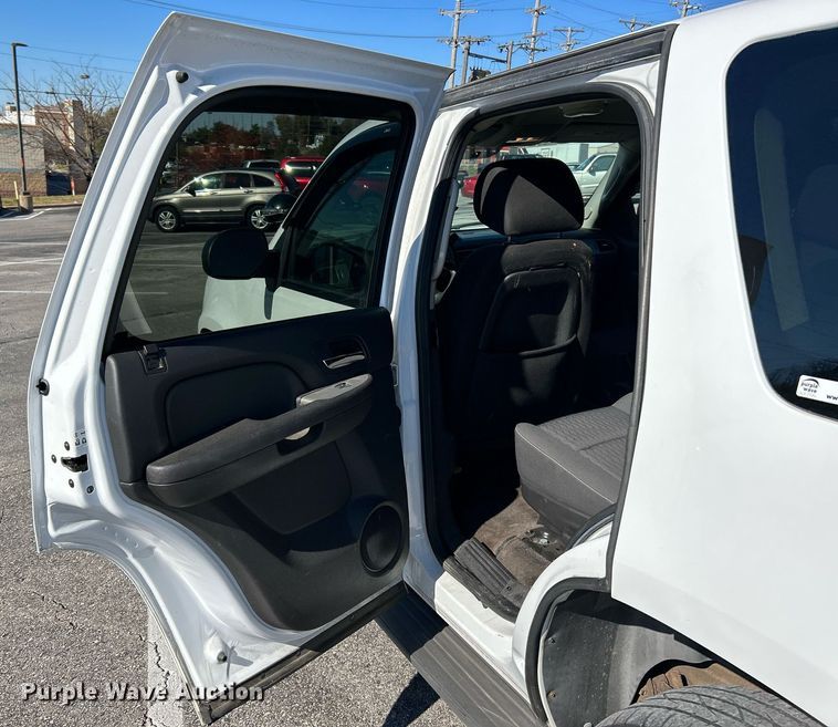 image for item NR9358 2011 Chevrolet Tahoe Police  SUV