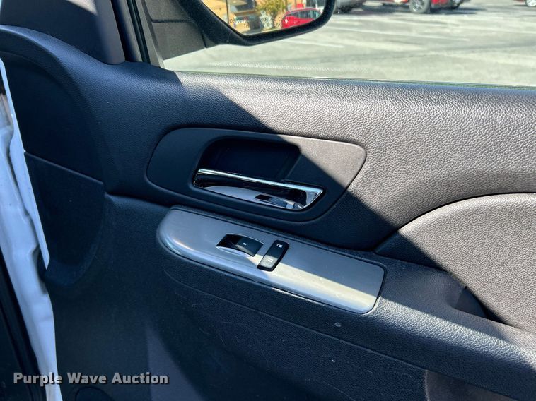 image for item NR9358 2011 Chevrolet Tahoe Police  SUV