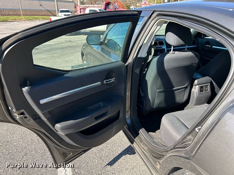 image for item NR9359 2010 Dodge Charger SXT