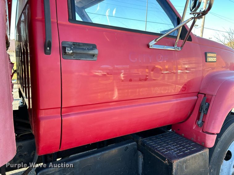 image for item NR9362 2000 GMC C6500  dump truck
