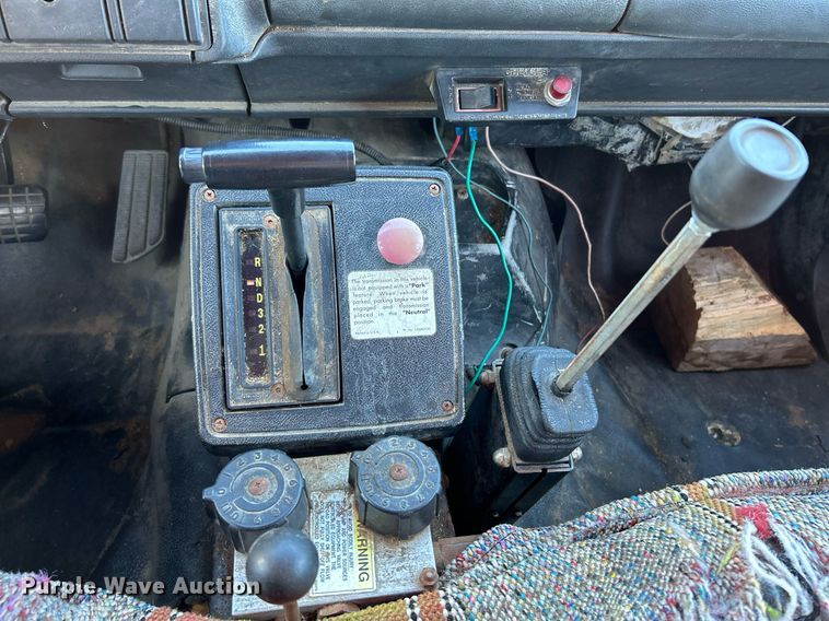 image for item NR9362 2000 GMC C6500  dump truck