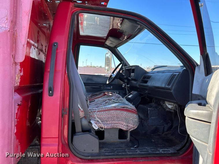 image for item NR9362 2000 GMC C6500  dump truck