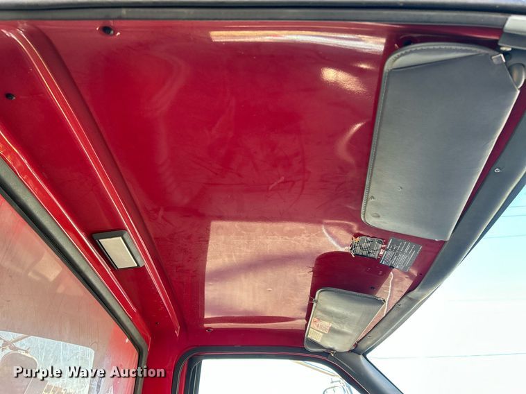 image for item NR9362 2000 GMC C6500  dump truck