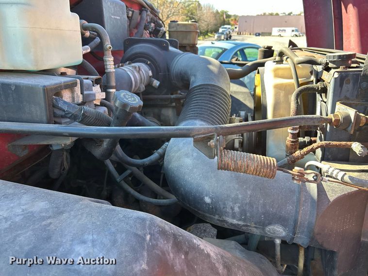 image for item NR9362 2000 GMC C6500  dump truck