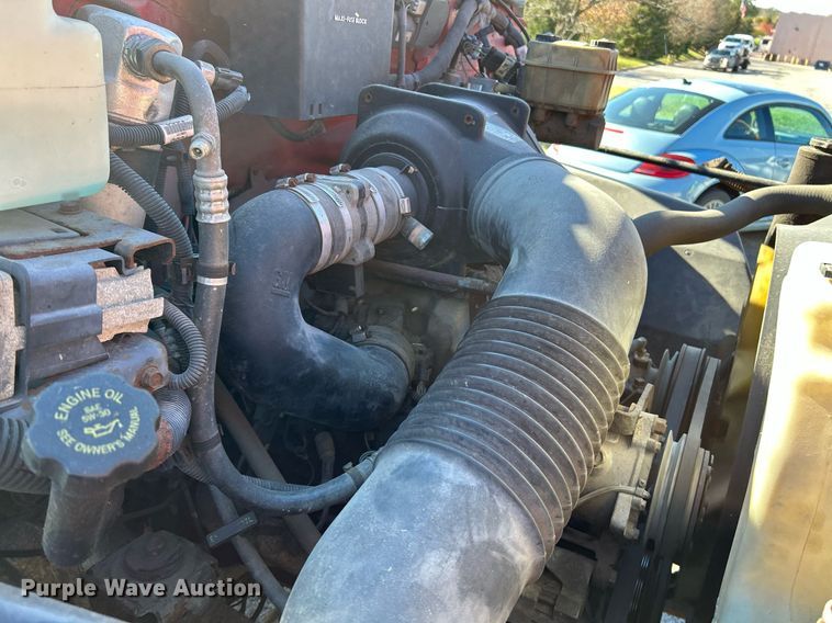 image for item NR9362 2000 GMC C6500  dump truck