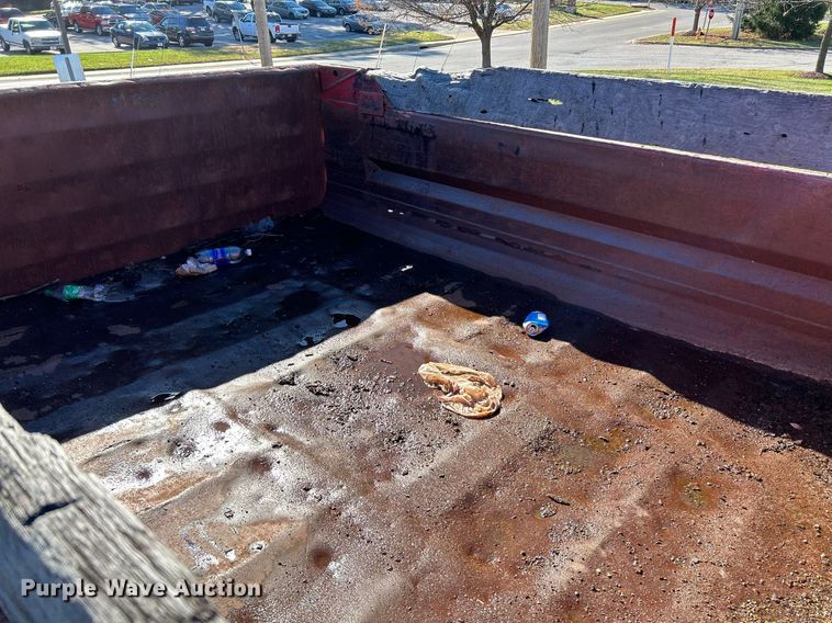 image for item NR9362 2000 GMC C6500  dump truck