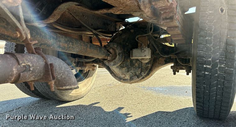 image for item NR9362 2000 GMC C6500  dump truck