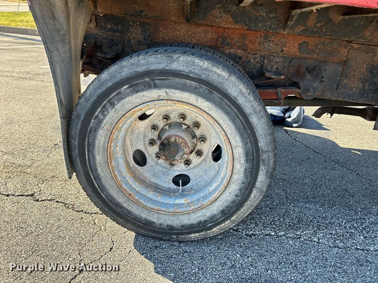 image for item NR9362 2000 GMC C6500  dump truck