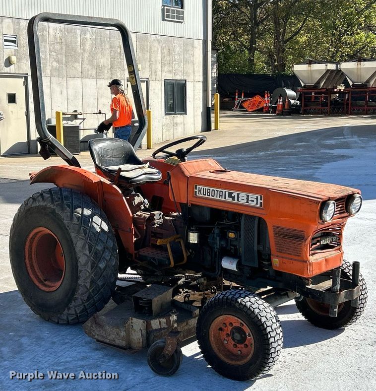 image for item NR9363 Kubota L185  tractor