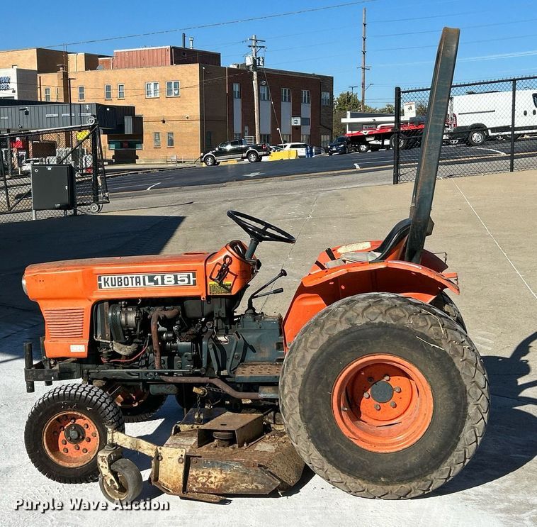 image for item NR9363 Kubota L185  tractor